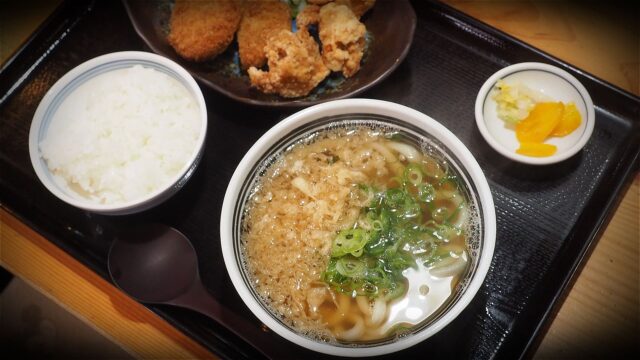 饂飩屋康平衛–平日限定コロからセット